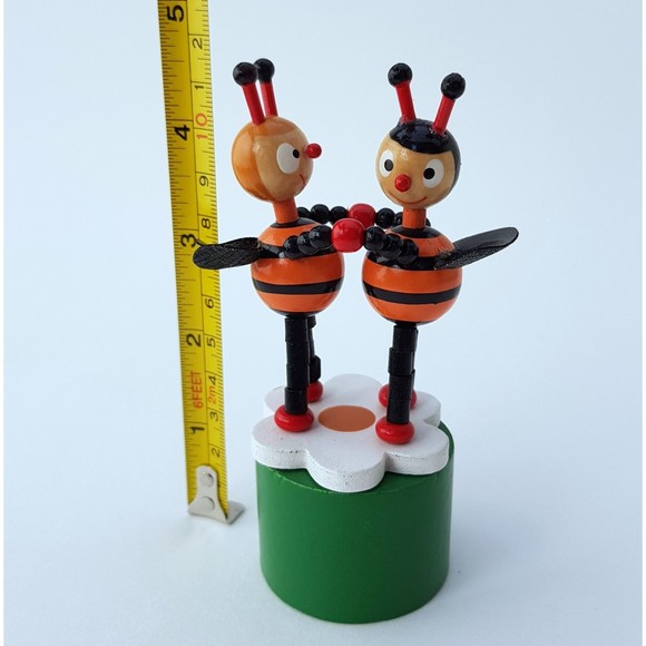 2 Bees Dancing Thumb Puppet Wood Collapsible Push Button Boogie Bugs VTG 4.5" - Picture 2 of 12